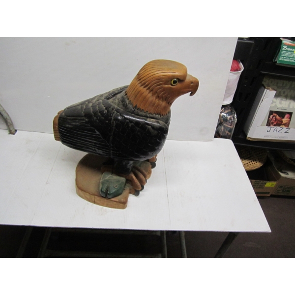 LG. CARVED EAGLE W/FISH