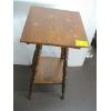 Image 2 : ANTIQUE SPOOL LEG SM. TABLE