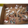 Image 4 : CERAMIC FIGURINES