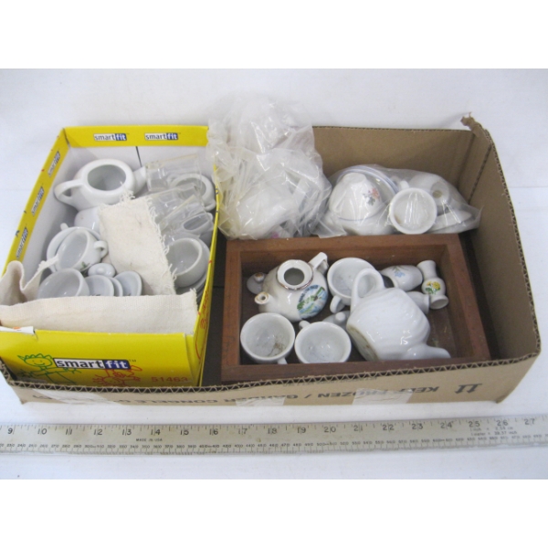 MINI TEACUPS & SAUCERS