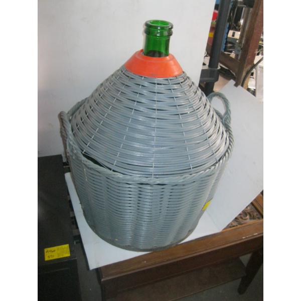 LG. GLASS CARBOY