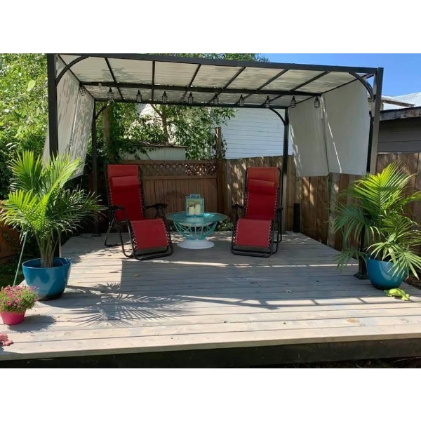 LG. COMPLETE STAND UP GAZEBO