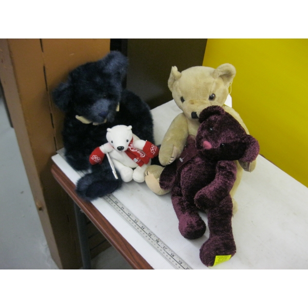 STUFFED BEARS