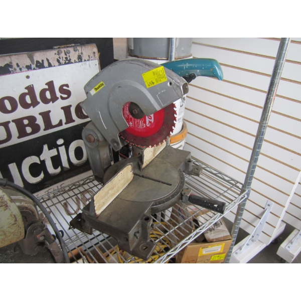 MAKITA COMPOUND MITER SAW