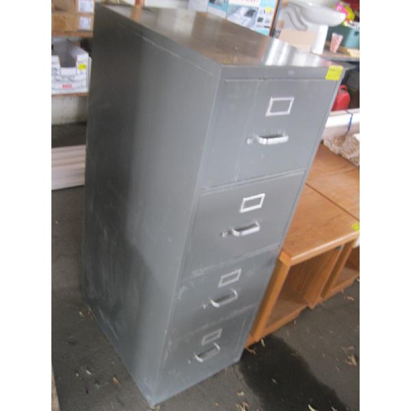 4 DRAWER LEGAL SIZE FILING CABINET