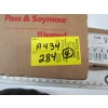 Image 4 : 4 BOXES OF DUAL LIGHT SWITCH COVERS