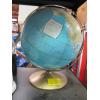 Image 2 : WORLD GLOBE