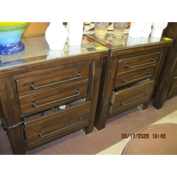 2 MATCHING 3 DRAWER NIGHTSTANDS