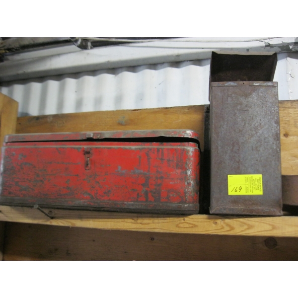 LOT OF VINTAGE ITEMS - TOOLBOX, REFLECTORS, ETC.