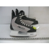 Image 5 : PAIR OF BAUER SKATES, SZ ?, SKATE GUARDS & SZ L HELMET