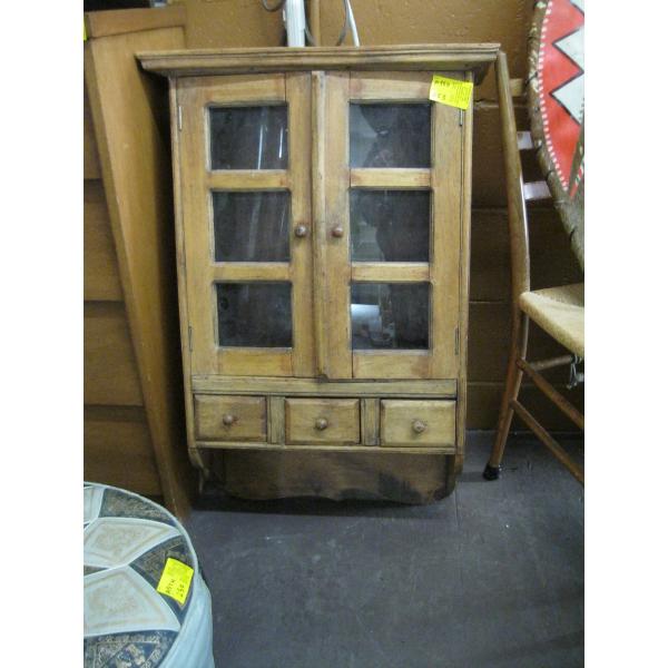 SM. 3 DRAWER WALL MOUNT CABINET W/GLASS DOORS