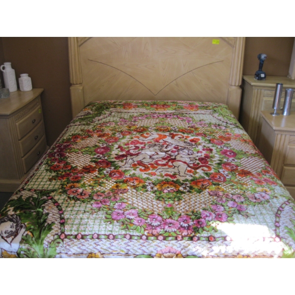 QUEEN SIZE BROCADE BEDSPREAD