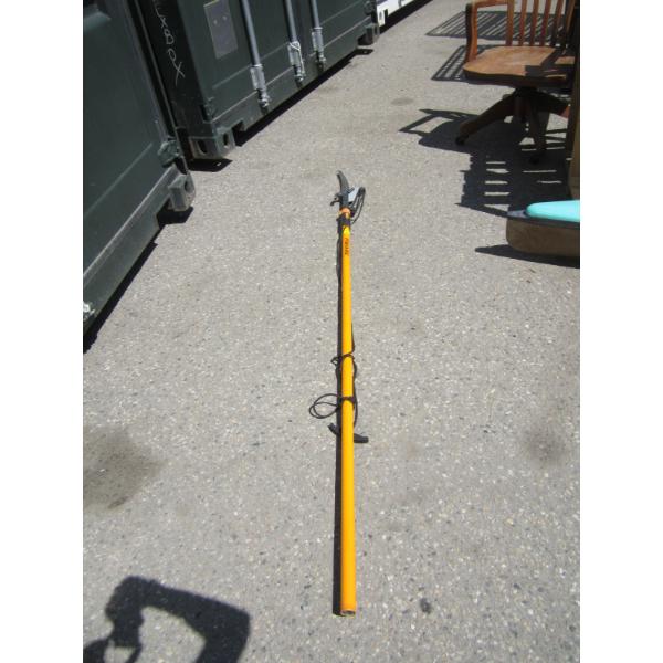 FISKERS EXTENDABLE TREE SAW