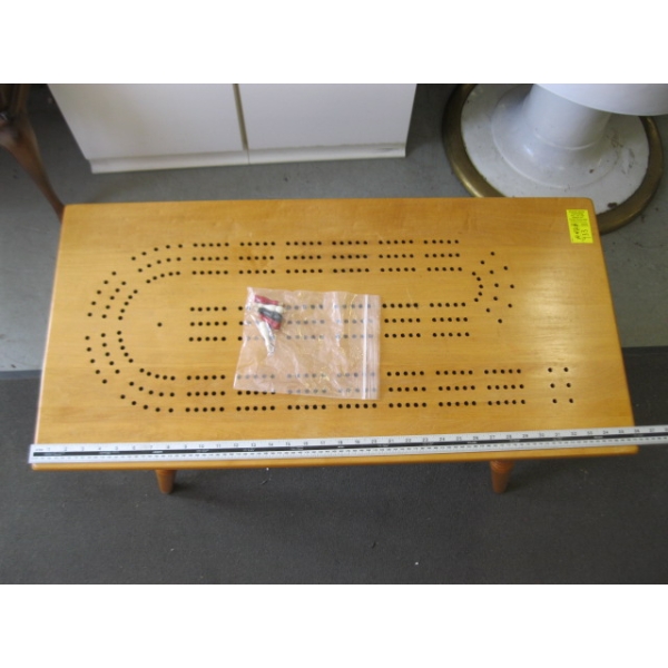 MAPLE CRIBBAGE BOARD COFFEE TABLE