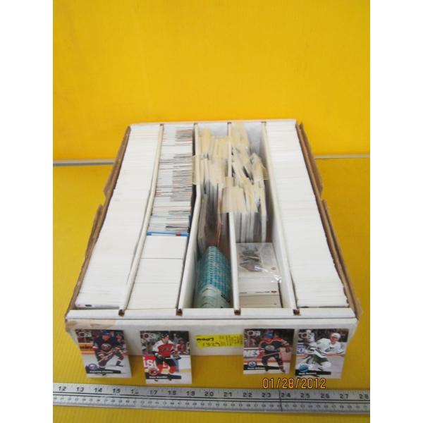 HOCKEY CARDS