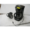 Image 1 : BLACK & DECKER COFFEEMAKER & A TEAPOT