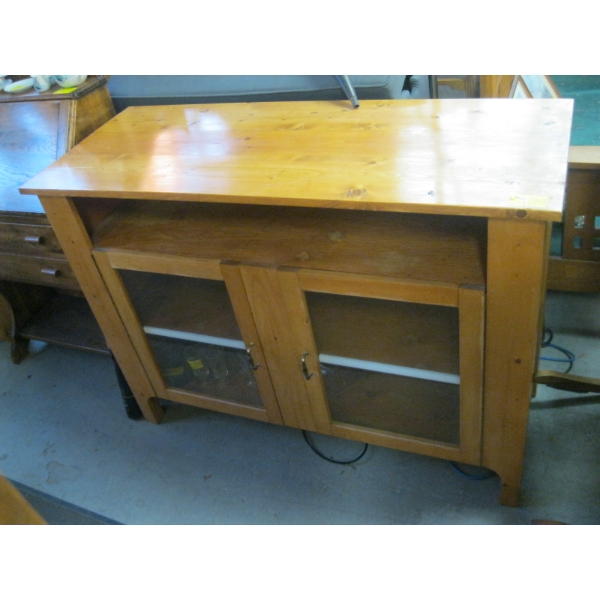 WOODEN SIDEBOARD CABINET W/GLASS DOORS