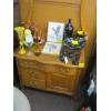 Image 3 : OAK WASHSTAND W/HARP