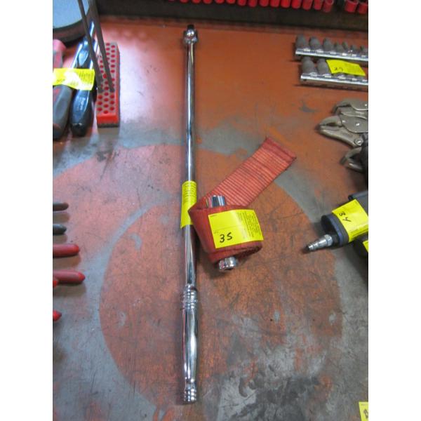 SNAP ON 1/2" DRIVE SWING BAR & A SNAP ON ADJUSTABLE STRAP SOCKET