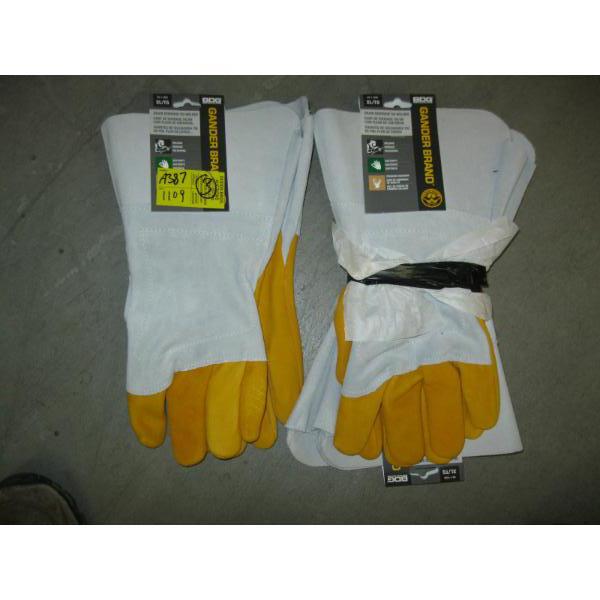 3 PAIR OF SZ XL GLOVES