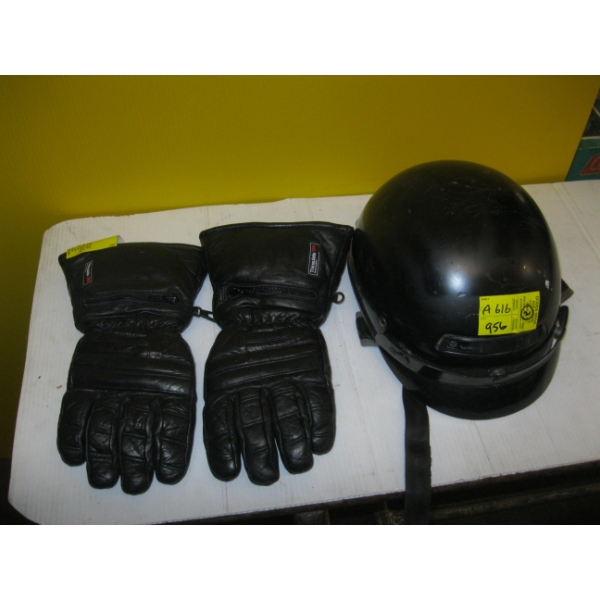 HELMET & GLOVES
