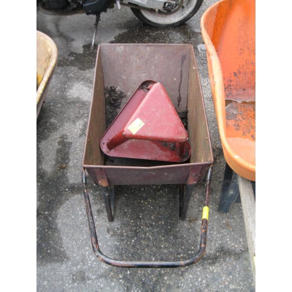 METAL GARDEN CART & A TRIANGLE STOOL ON CASTORS