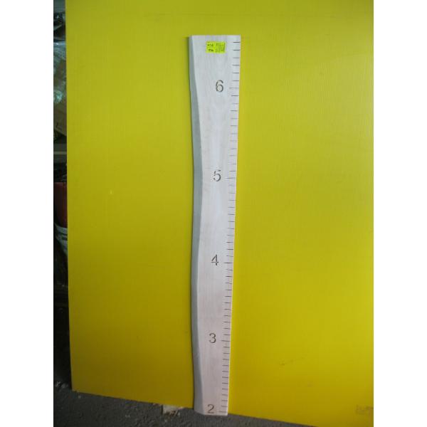 WOODEN MEASURING BOARD