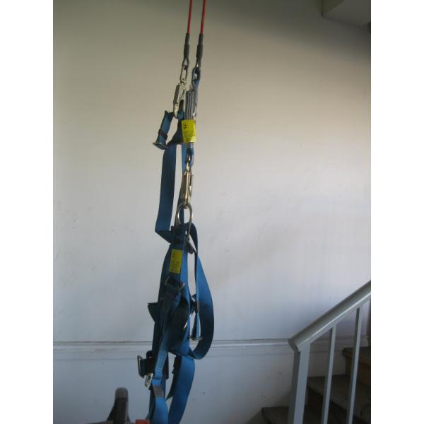 HARNESS W/FALL PREVENTION STRAP