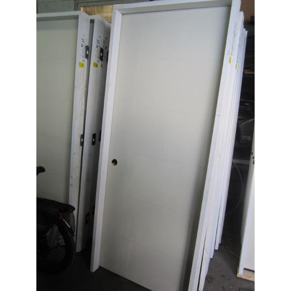 32" X 80" RIGHT HAND INTERIOR DOOR IN FRAME