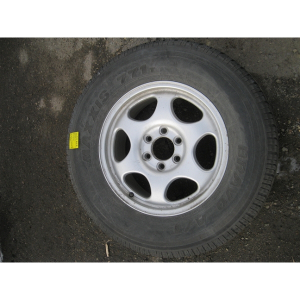 6 BOLT 265/70R18 TIRE W/RIM