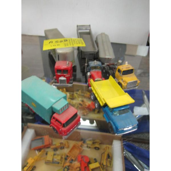 5 DIECAST SM. TRUCKS - LESNEY