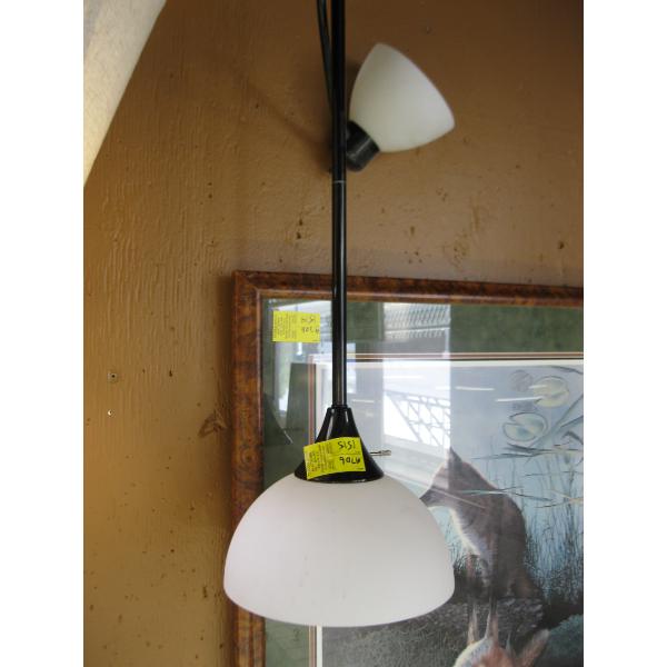 2 LIGHT POLE LAMP