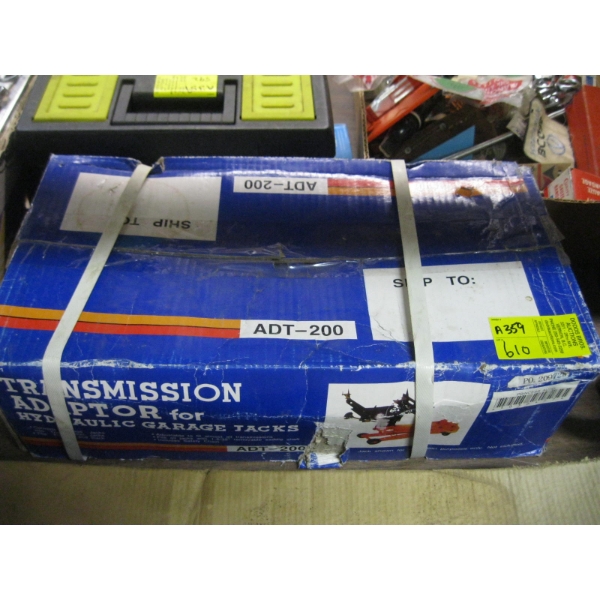 TRANSMISSION ADAPTER FOR HYDRAULIC GARAGE JACK