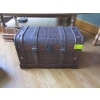 Image 1 : SM. DECORATIVE TRUNK