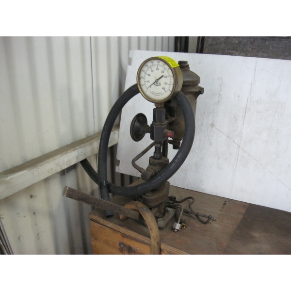 VINTAGE INJECTOR TESTER