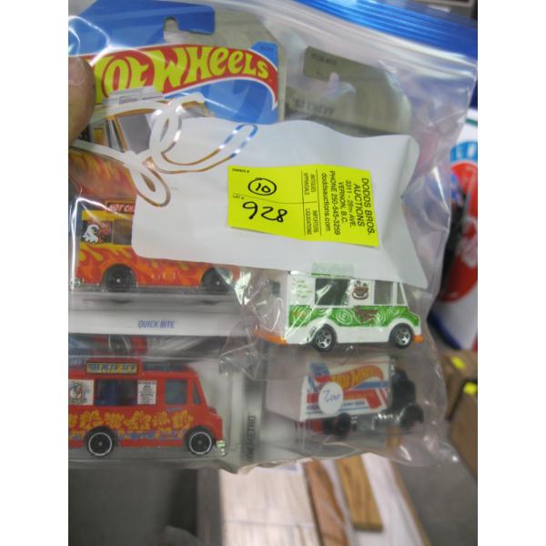 10 NEW HOTWHEELS CARS