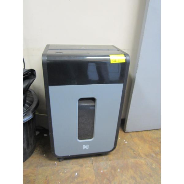 TRUE RED PAPER SHREDDER