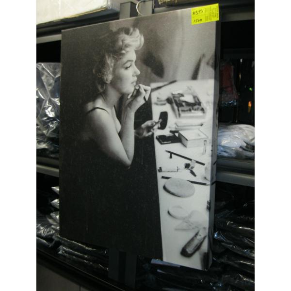 PICTURE OF MARILYN MONROE