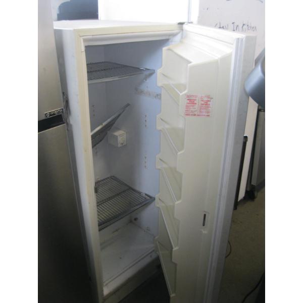 FRIGIDAIRE SINGLE DOOR SM. FREEZER