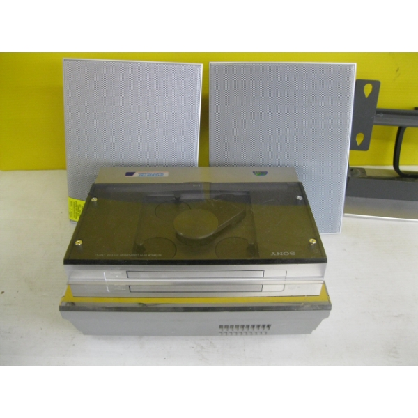 SONY CD PLAYER W/2 SPEAKERS
