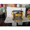 Image 1 : DEWALT DW733 12.5" THICKNESS PLANER