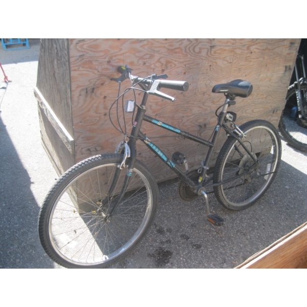 HUFFY 18 SPEED MOUNTAIN BIKE
