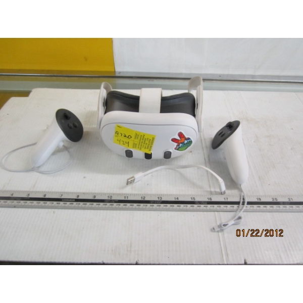 VR HEADSET W/2 TOGGLES