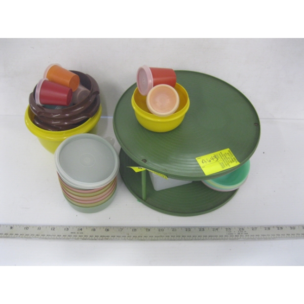TUPPERWARE  