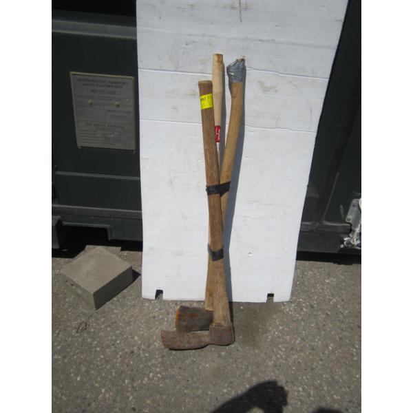 BUNDLE OF AXES, GRUB HOE, NEW HANDLE