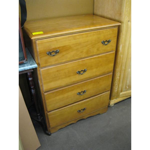 MAPLE 4 DRAWER CHEST OF DRAWERS