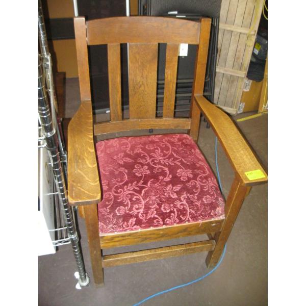 LG. OAK FRAME ARMCHAIR