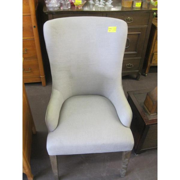 UPHOLSTERED CHAIR
