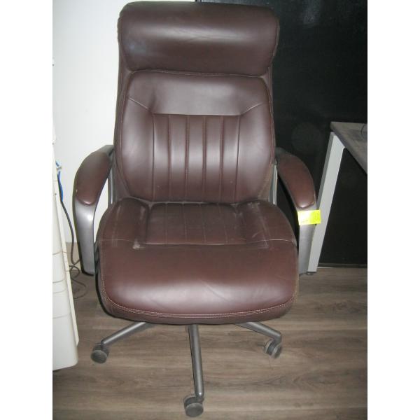 HIGH BACK EXECUTIVE CHAIR