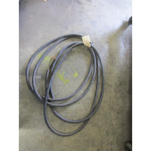 8 METER PIECE OF 8-4 WIRE